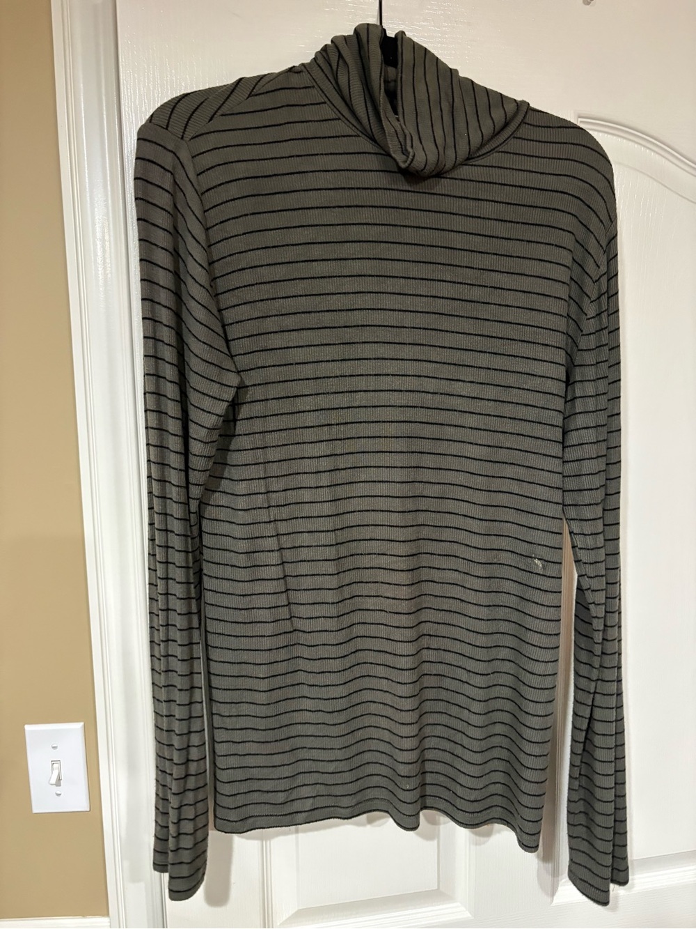 Mossimo Striped Olive Green Turtleneck Women’s Sweater